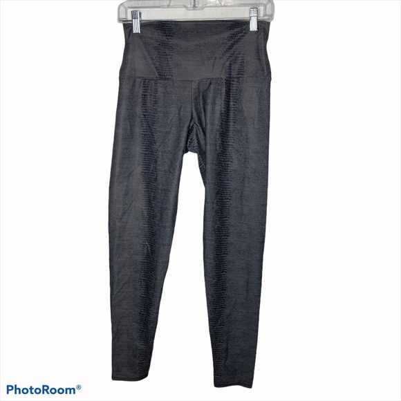 Onzie Hot Yoga High Rise Leggings 228 Snake Croc - Picture 2 of 8